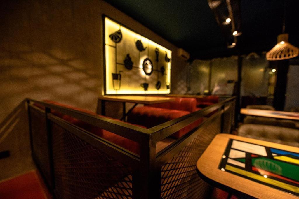 Hotel 4 Llulla Приштина Экстерьер фото
